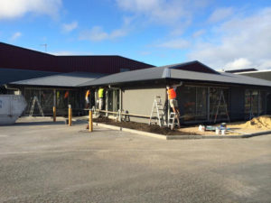 commercial industrial shop shopping centre warehouse office business fitout carpenters tilers tradesmen plasterers plumbers roof jay duggin painting